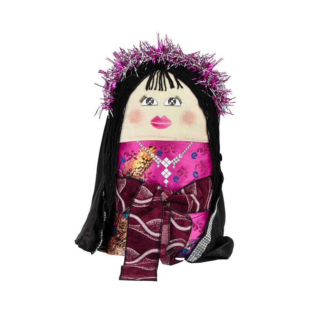 وسادة ديكور بتصميم تراثي محشوة على شكل بنت بلبس اليافعي مطرز