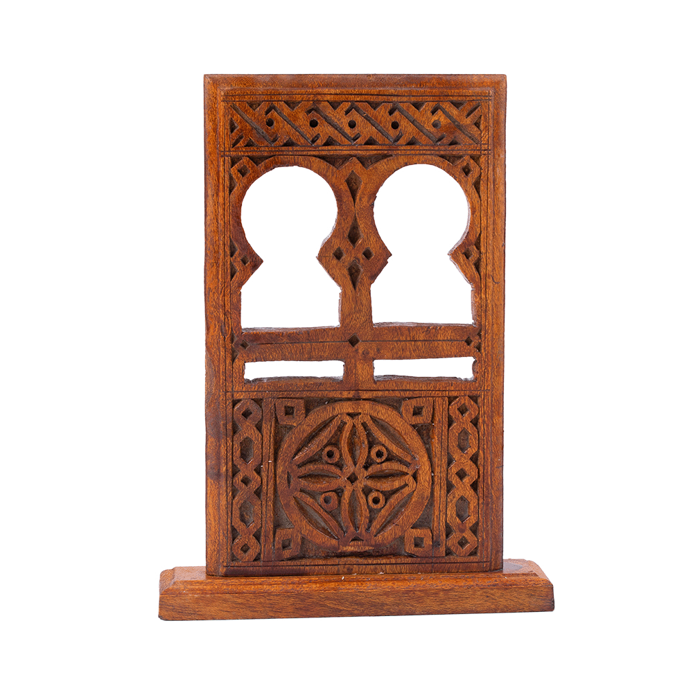 مجسم خشبي تراثي شكل شباك مفتوح