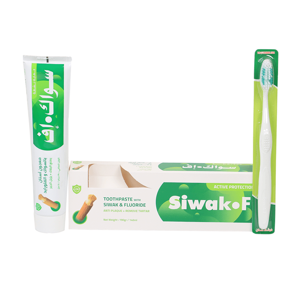 سواك إف معجون أسنان بالسواك والفلورايد مع فرشاة - 90 جم