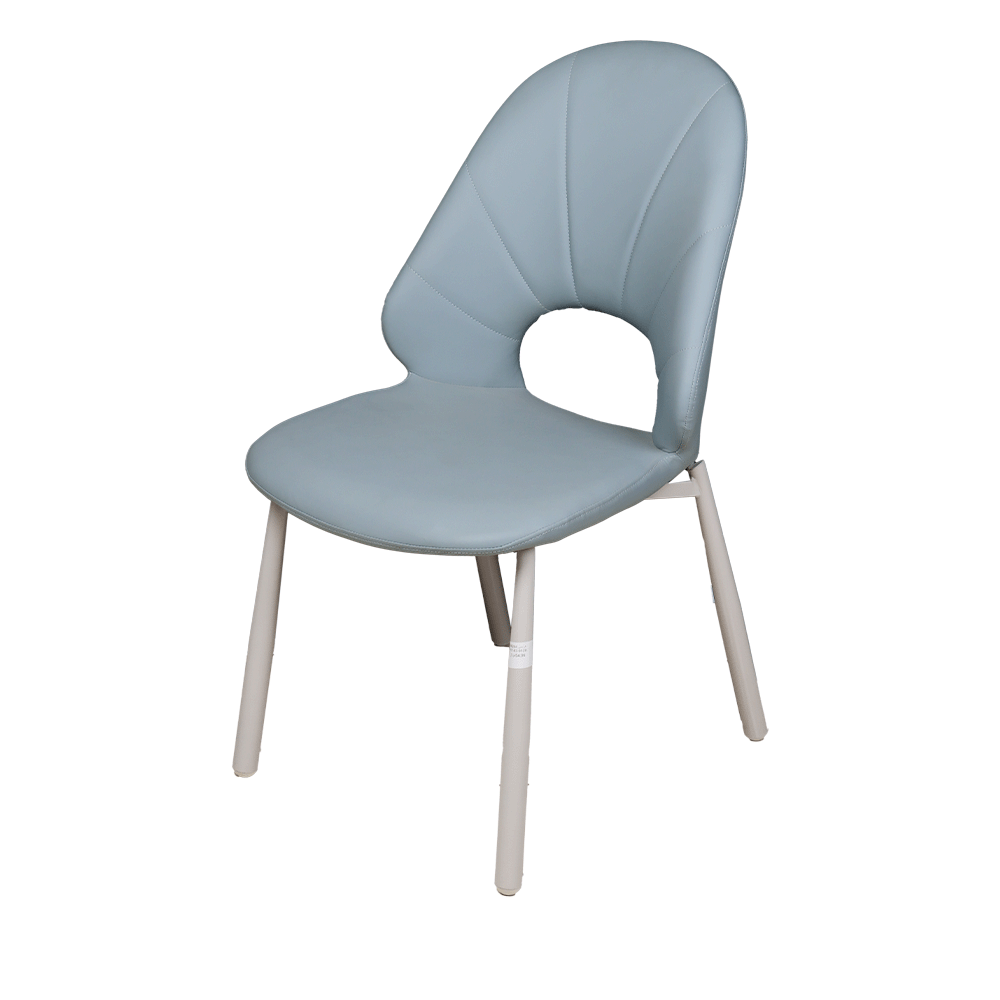 كرسي عصري بظهر منحني وفتحة وأرجل خشبية موديل KR 294 - رمادي