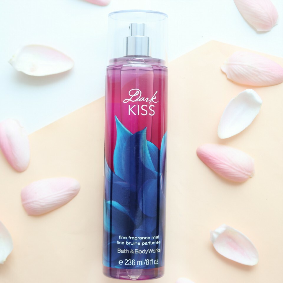باث اند بودي ووركس بخاخ عطري Dark Kiss - سعة 236 مل