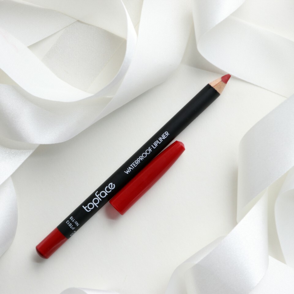 توب فيس قلم تحديد شفاة بيرفكت مقاوم للماء