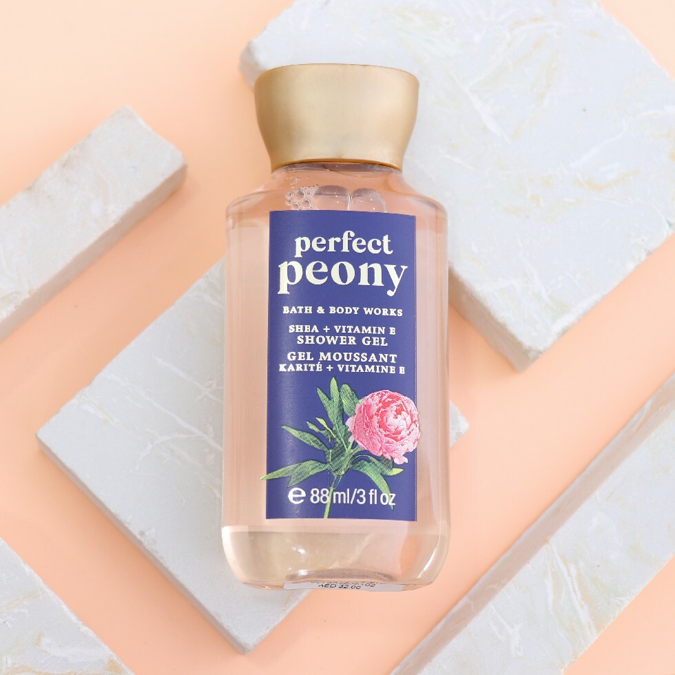 باث اند بودي ووركس - جل الاستحمام Perfrct Peony بحجم السفر- 88 مل