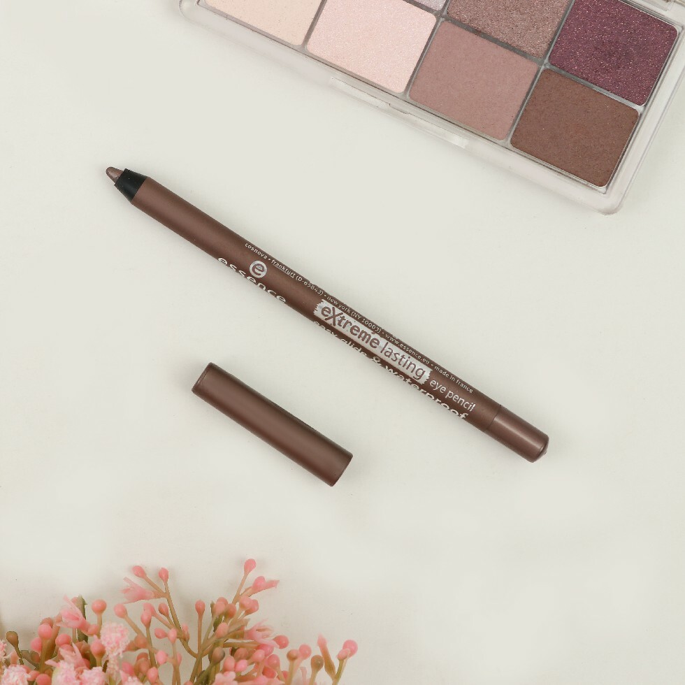 إيسينس قلم عيون يدوم طويلا ضد الماء روكن تاوب - 05