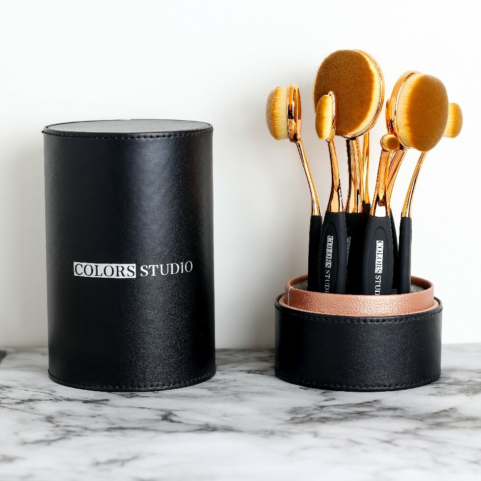 كولورز ستوديو حقيبة فُرّش مكياج سوداء دائرية