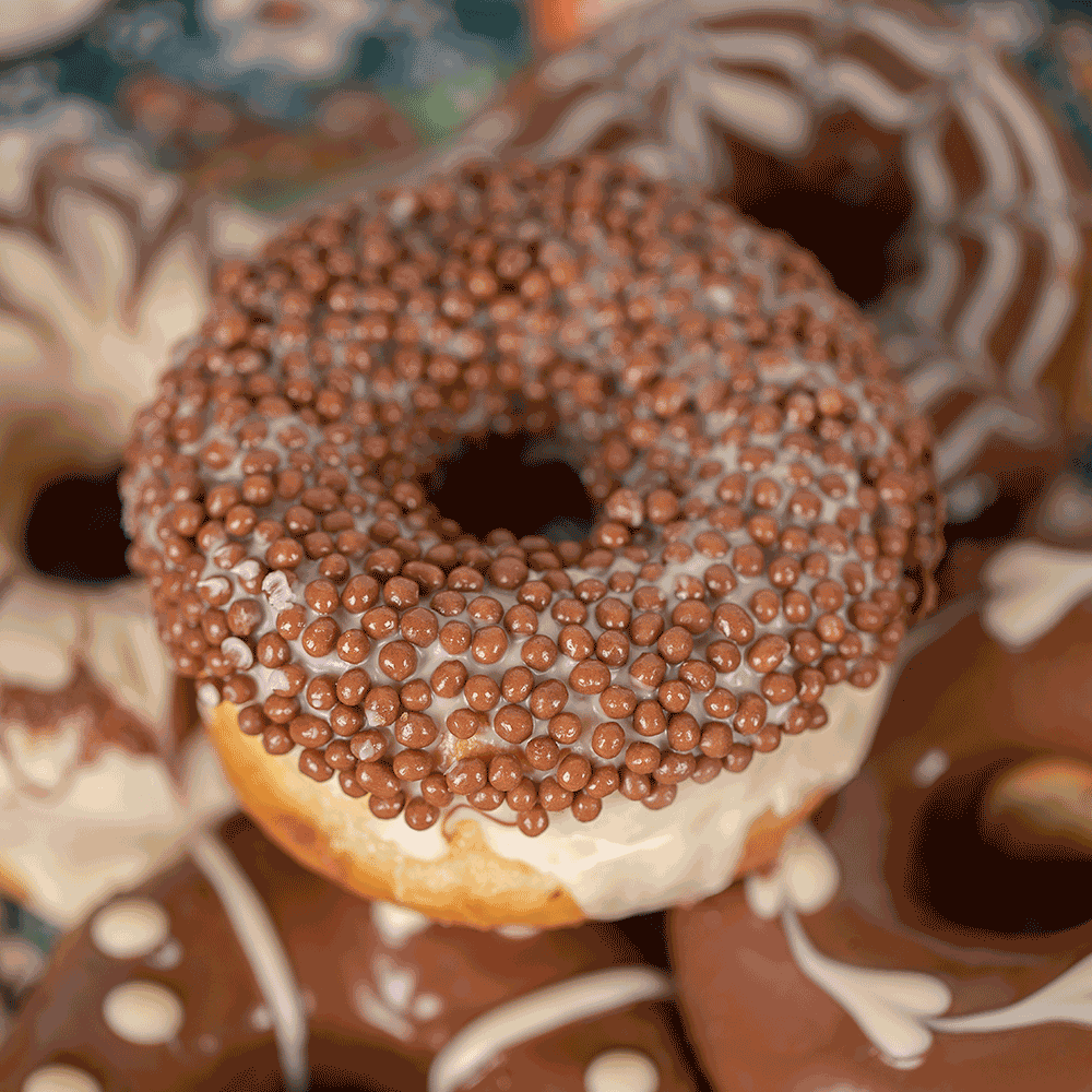 موكا قطعة دونات بالشوكولاتة