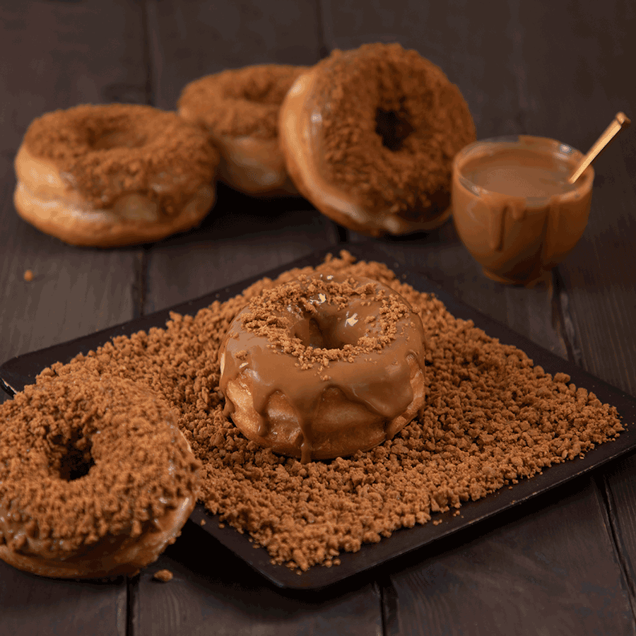 موكا قطعة دونات باللوتس